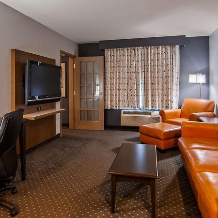 Best Western Plus Woodstock Hotel Conference Centre Экстерьер фото