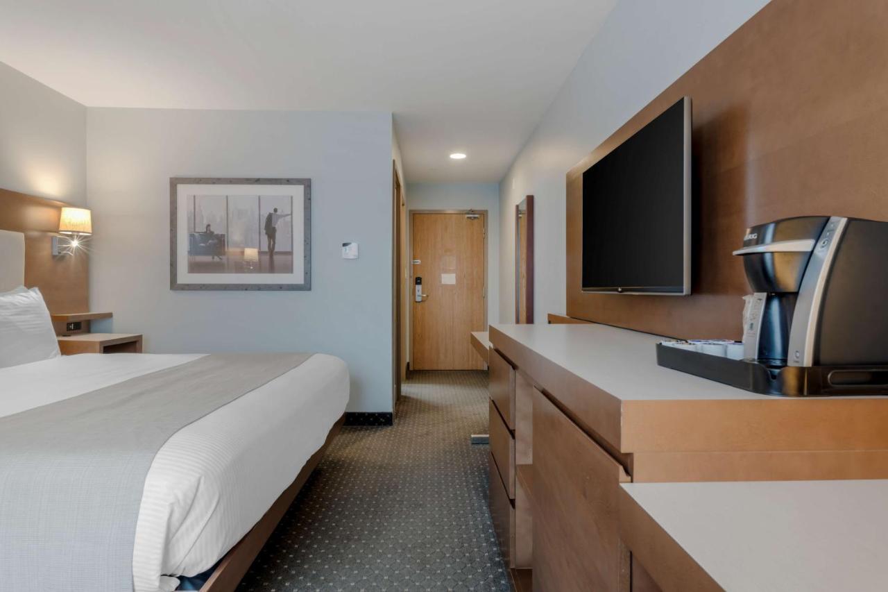 Best Western Plus Woodstock Hotel Conference Centre Экстерьер фото